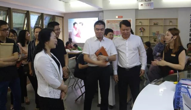 廣州市(shì)白(bái)雲區(qū)多(duō)名領導攜百名養老(lǎo)工(gōng)作(zuò)者，考察調研好(hǎo)孝心社區(qū)居家(jiā)養老(lǎo)創新養老(lǎo)模式