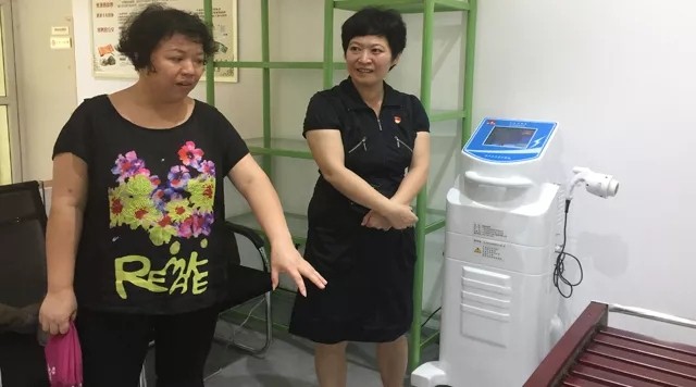 廣州白(bái)雲區(qū)領導大(dà)贊好(hǎo)孝心黃(huáng)石居家(jiā)養老(lǎo)服務示範點！