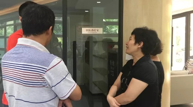 廣州白(bái)雲區(qū)領導大(dà)贊好(hǎo)孝心黃(huáng)石居家(jiā)養老(lǎo)服務示範點！