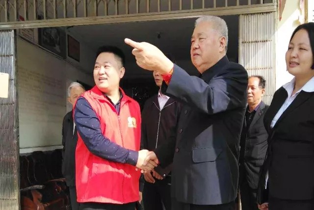 重陽敬老(lǎo)暖人(rén)心系列報(bào)道(dào)｜好(hǎo)孝心真情慰問(wèn)敬老(lǎo)院，廣州軍區(qū)司令大(dà)贊好(hǎo)！