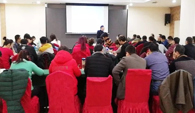 卯足幹勁,沖刺年(nián)終丨好(hǎo)孝心全國(guó)門(mén)店(diàn)2017年(nián)末培訓圓滿收官! 卯足幹勁,沖刺年(nián)終丨好(hǎo)孝心全國(guó)門(mén)店(diàn)2017年(nián)末培訓圓滿收官!