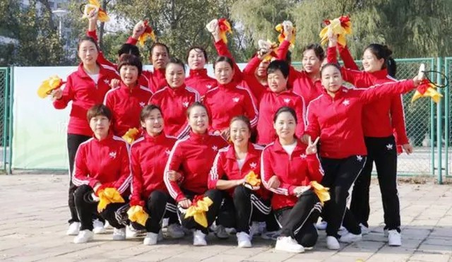 宜陽“好(hǎo)孝心杯”千人(rén)健步比賽圓滿結束！今日(rì)頭條等資深媒體(tǐ)報(bào)道(dào)點贊！