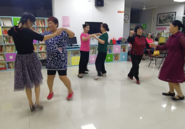 【黃(huáng)石街(jiē)】元邦社區(qū)五一(yī)聯歡會(huì)