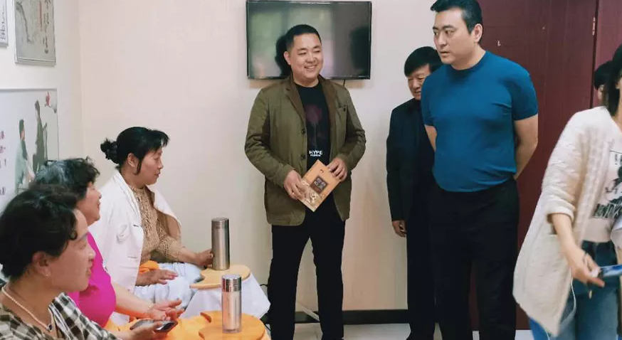 邯鄲市(shì)邯山(shān)區(qū)民(mín)政局董書(shū)記考察好(hǎo)孝心總部，社區(qū)居家(jiā)養老(lǎo)項目繼續迎來(lái)加盟熱(rè)潮！