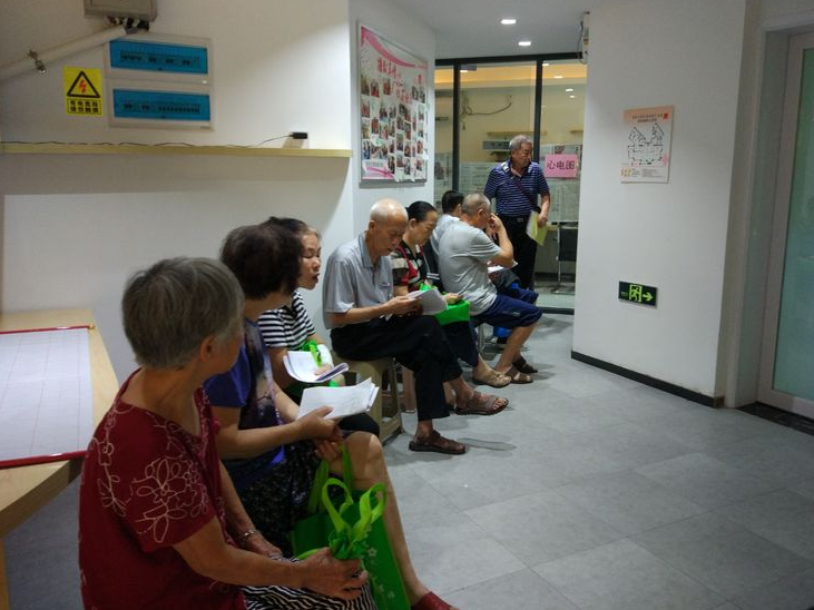 【黃(huáng)石居養】“關愛(ài)居民(mín)，健康衛生(shēng)進社區(qū)”下(xià)半年(nián)義診活動