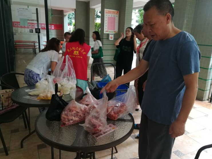 【黃(huáng)石居養】“重陽齊歡聚，把菜話(huà)心腸”活動