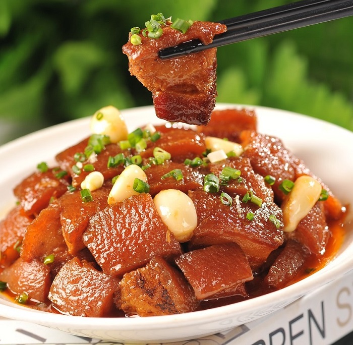 高(gāo)血脂患者在平時(shí)生(shēng)活中可(kě)以吃(chī)哪些(xiē)肉類？