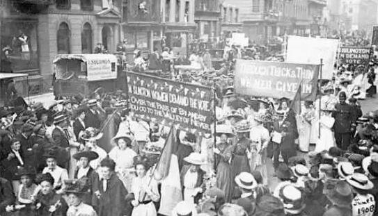 3.8女(nǚ)神節——好(hǎo)孝心關愛(ài)女(nǚ)神，與您溫情相(xiàng)約！