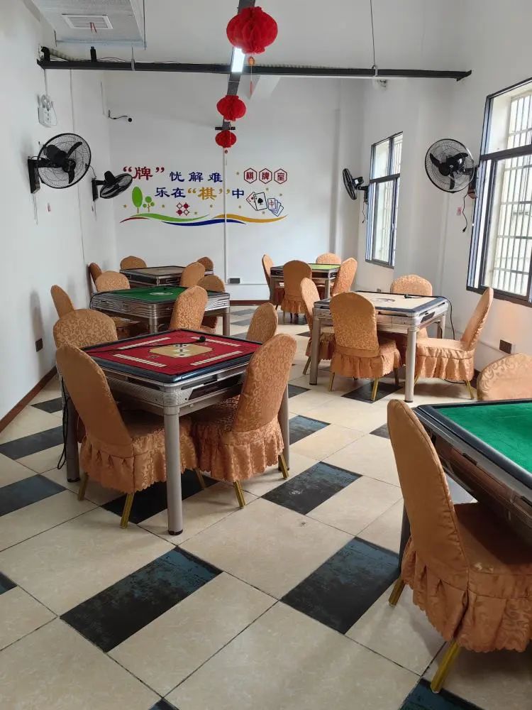 探索養老(lǎo)新模式 托起幸福“夕陽紅(hóng)” 湖(hú)南(nán)澧縣珍珠社區(qū)好(hǎo)孝心日(rì)間(jiān)照(zhào)料中心盛大(dà)開(kāi)業(yè)