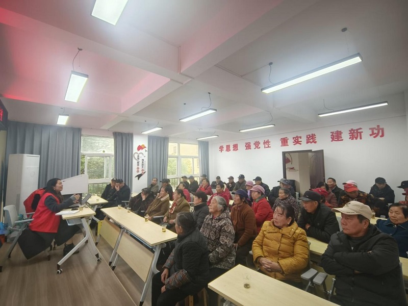 健康科(kē)普進社區(qū)，溫情服務暖人(rén)心